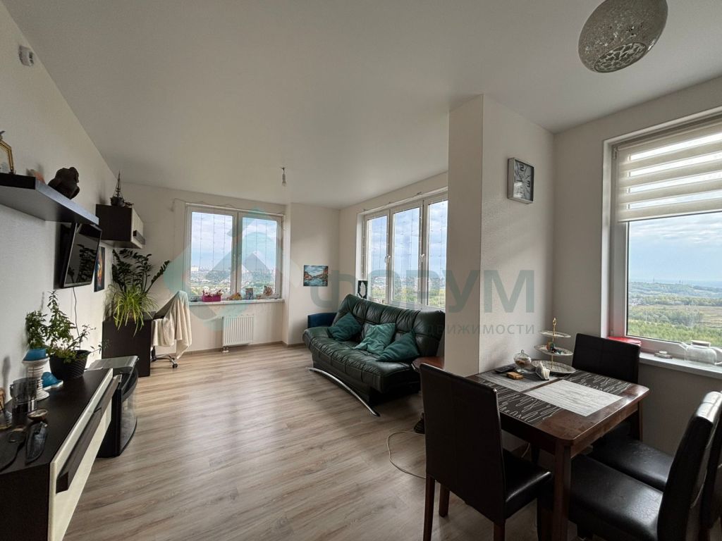 Продажа 3-комнатной квартиры, Анкудиновка, Русская ул,  15