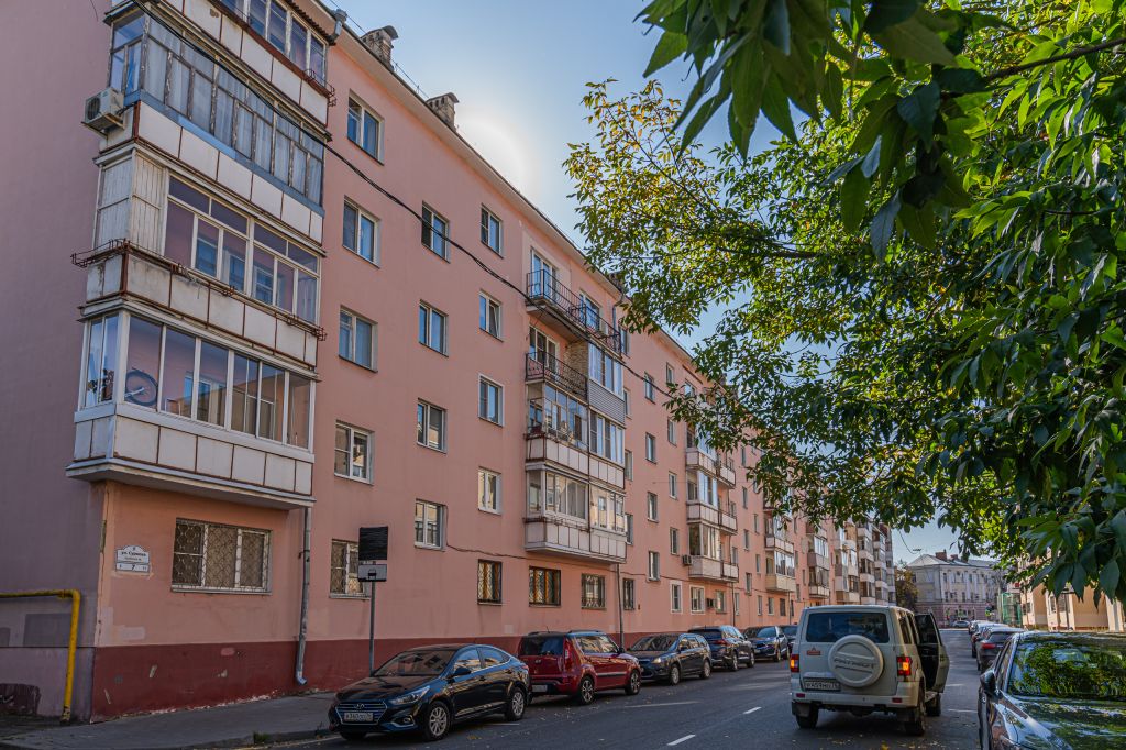 Аренда 3-комнатной квартиры, Ярославль, Суркова ул,  7