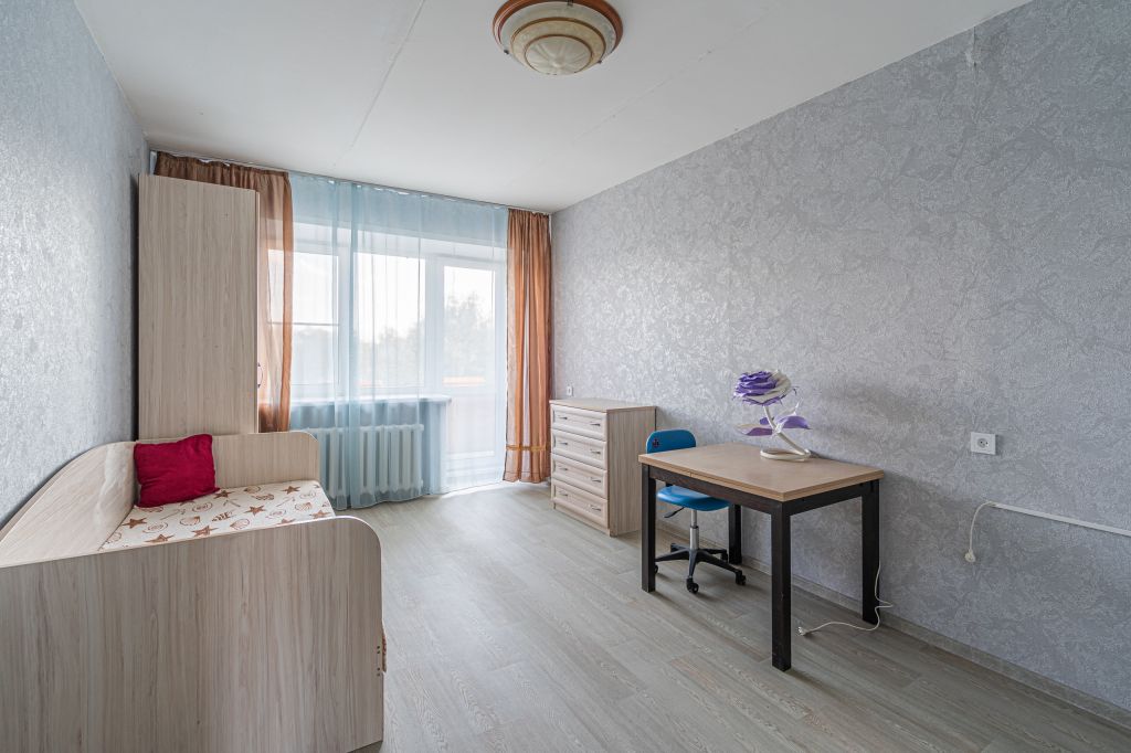 Аренда 3-комнатной квартиры, Ярославль, Суркова ул,  7