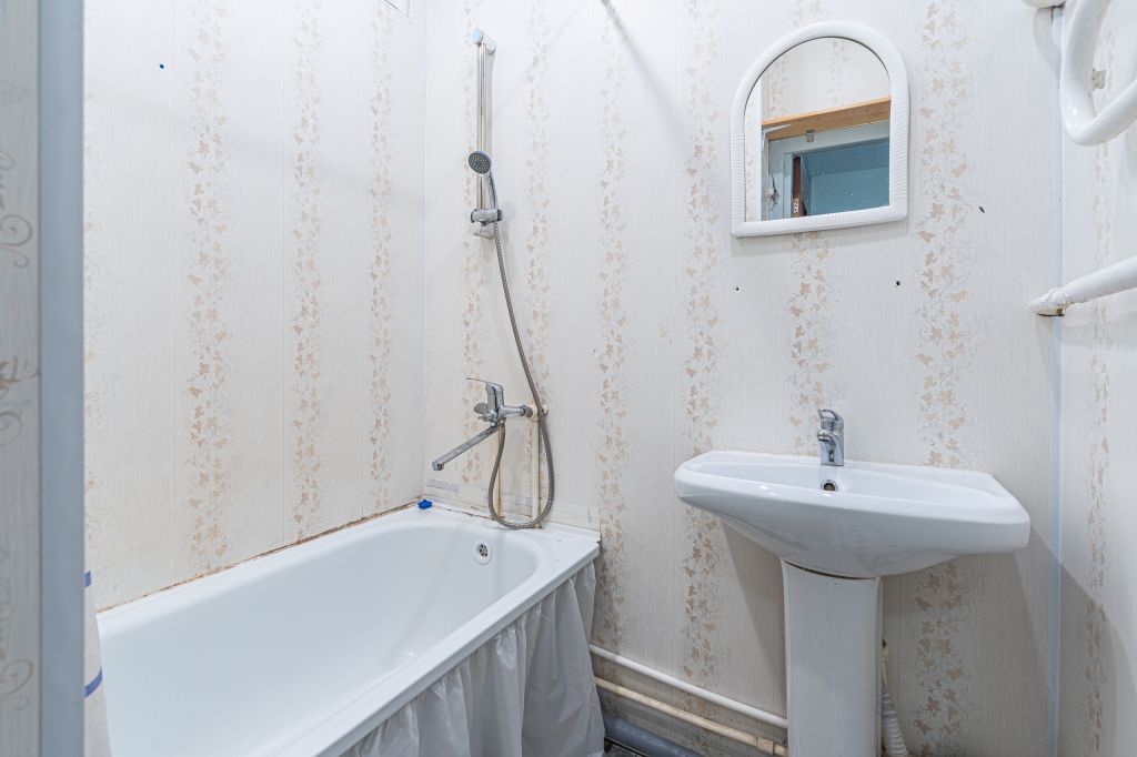 Аренда 3-комнатной квартиры, Ярославль, Суркова ул,  7