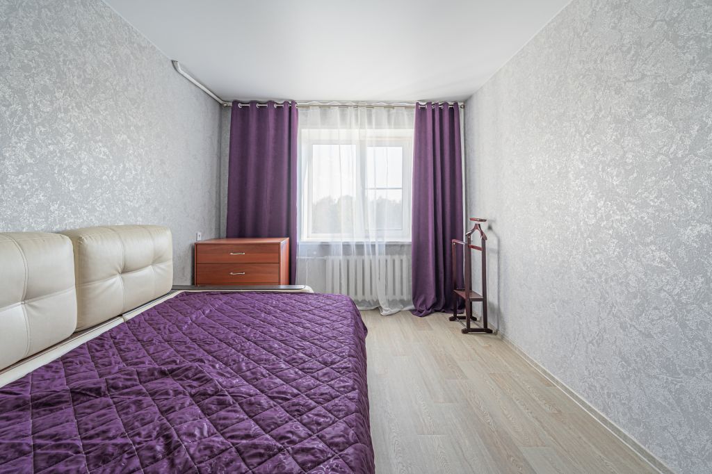 Аренда 3-комнатной квартиры, Ярославль, Суркова ул,  7