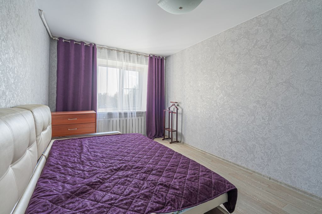 Аренда 3-комнатной квартиры, Ярославль, Суркова ул,  7