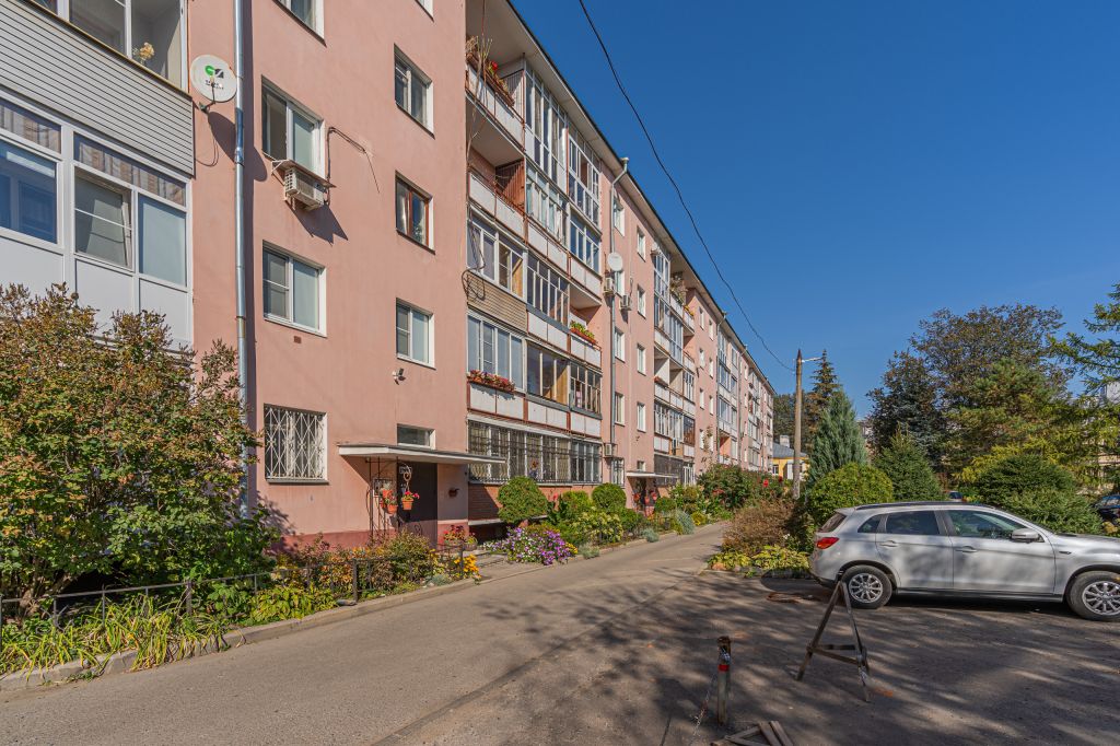 Аренда 3-комнатной квартиры, Ярославль, Суркова ул,  7