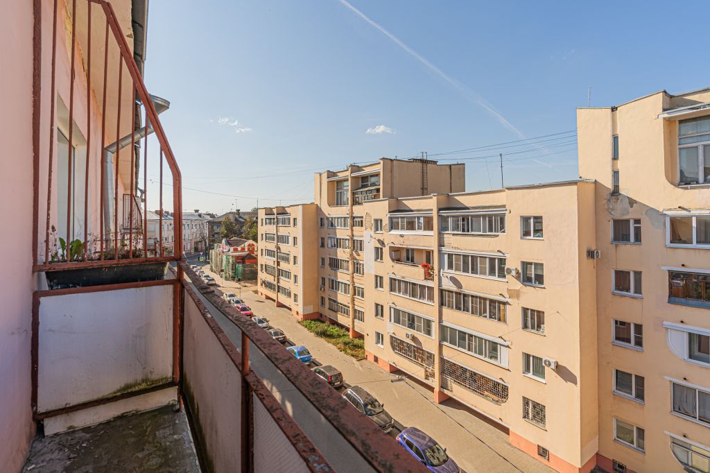 Аренда 3-комнатной квартиры, Ярославль, Суркова ул,  7