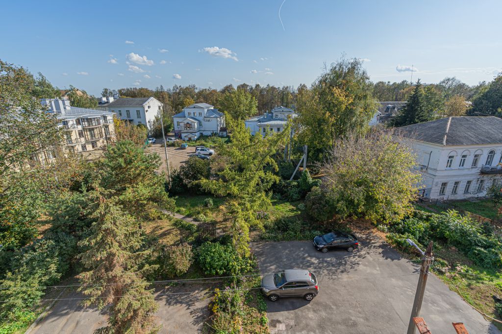 Аренда 3-комнатной квартиры, Ярославль, Суркова ул,  7