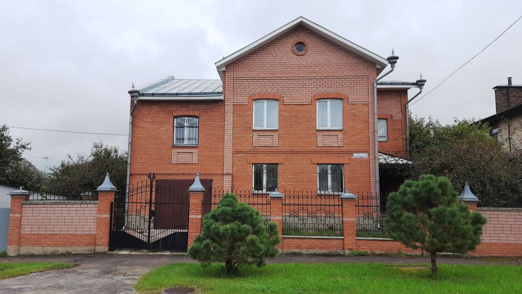 Продажа дома, 266м <sup>2</sup>, 10 сот., Кострома, Октябрьская ул,  11