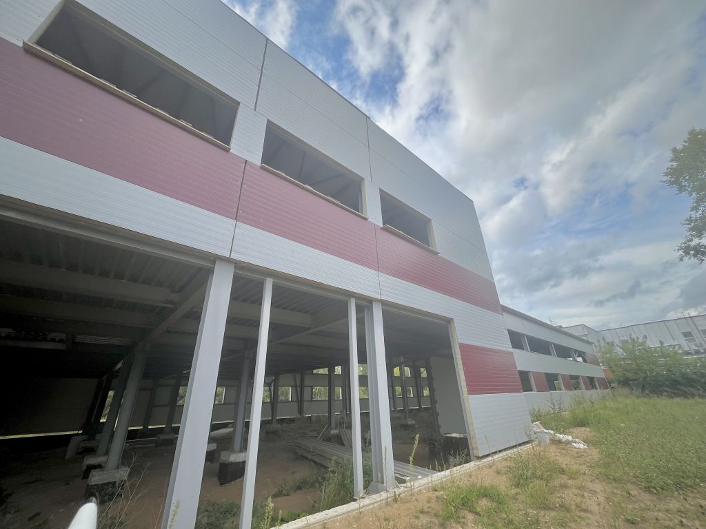 Продажа коммерческой недвижимости, 1500м <sup>2</sup>, Кострома, Локомотивная ул,  3б