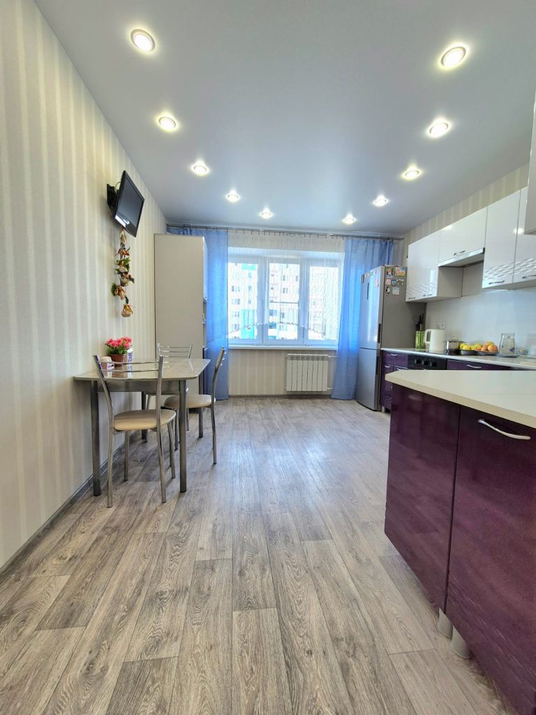 Продажа 3-комнатной квартиры, Иваново, Парижской Коммуны ул,  41