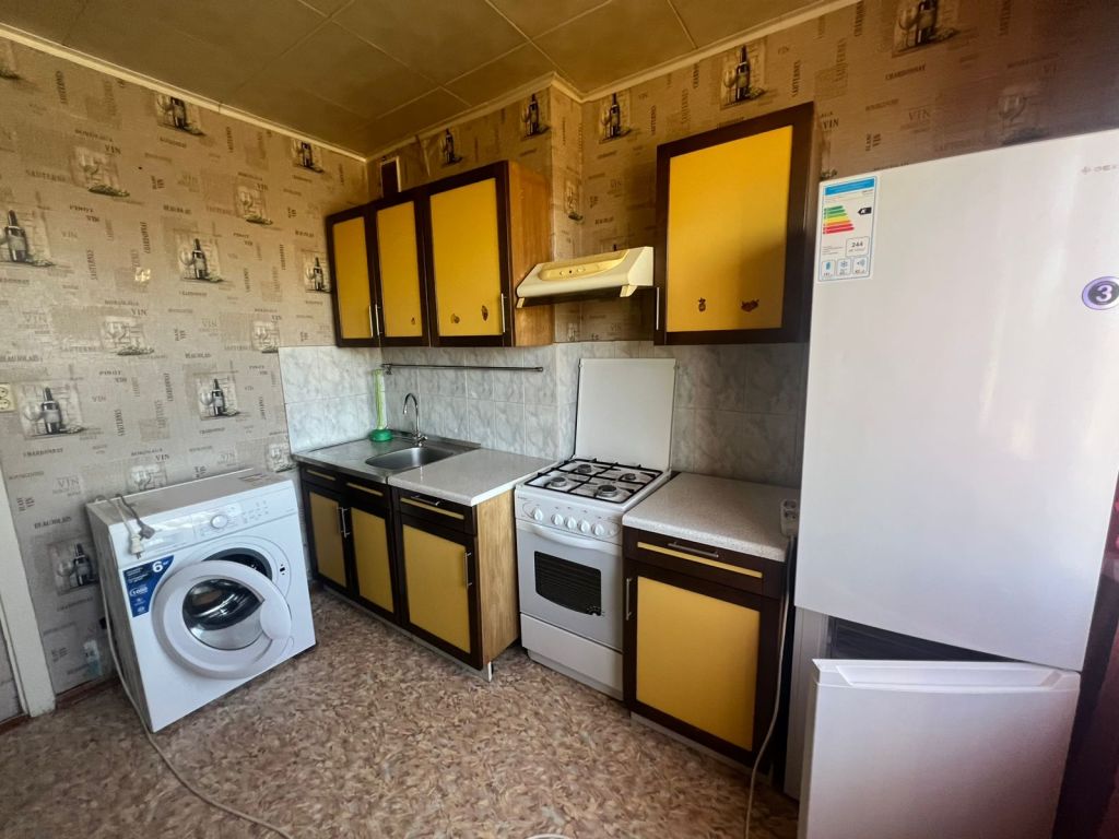 Продажа 3-комнатной квартиры, Слободка,  7