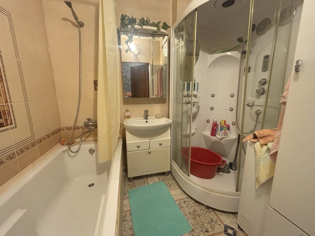 Продажа 3-комнатной квартиры, Тверь, Бобкова ул,  14