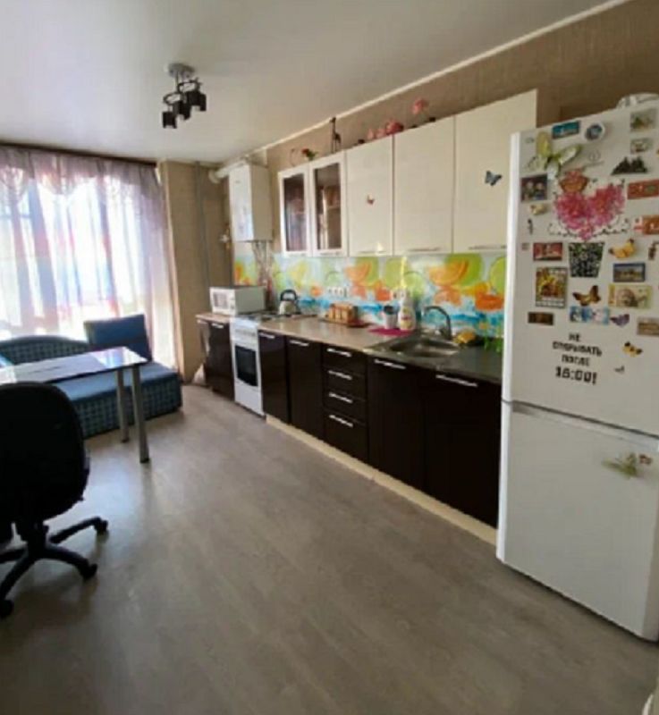 Продажа 2-комнатной квартиры, Энгельс, Студенческая ул,  183Д