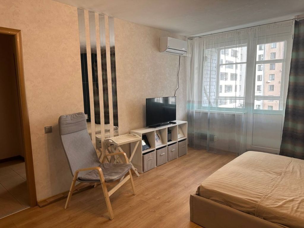 Продажа 1-комнатной квартиры, Нижний Новгород, Александра Хохлова ул,  1