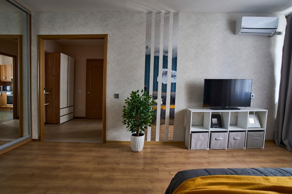 Продажа 1-комнатной квартиры, Нижний Новгород, Александра Хохлова ул,  1