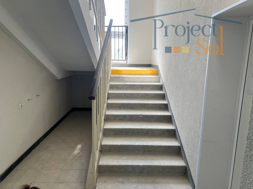 Продажа 2-комнатной квартиры, Дерябиха,  76