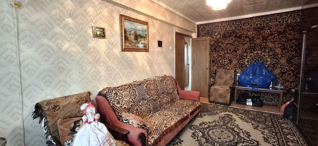 Продажа 3-комнатной квартиры, Новомосковск, Есенина ул,  3