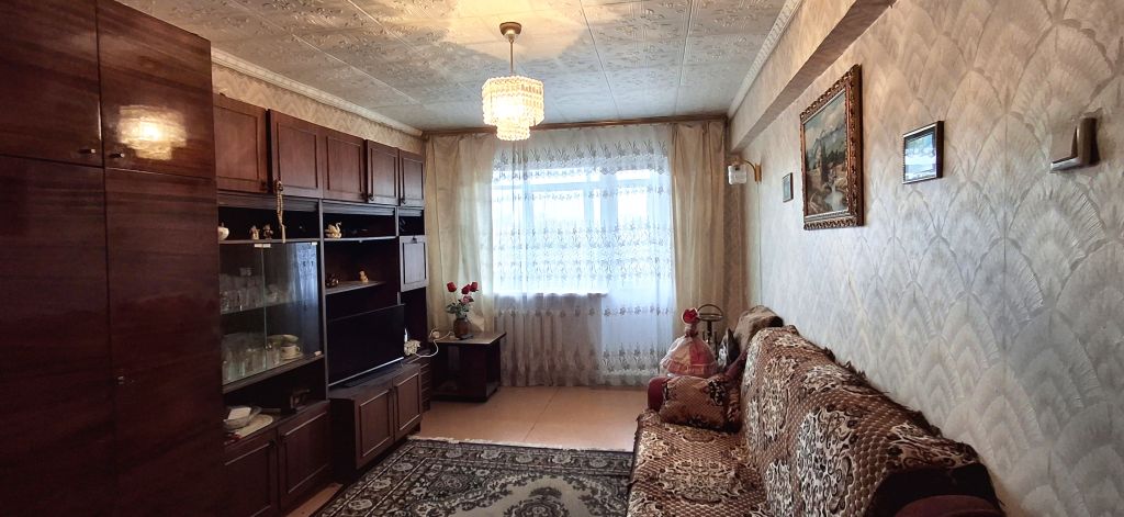 Продажа 3-комнатной квартиры, Новомосковск, Есенина ул,  3