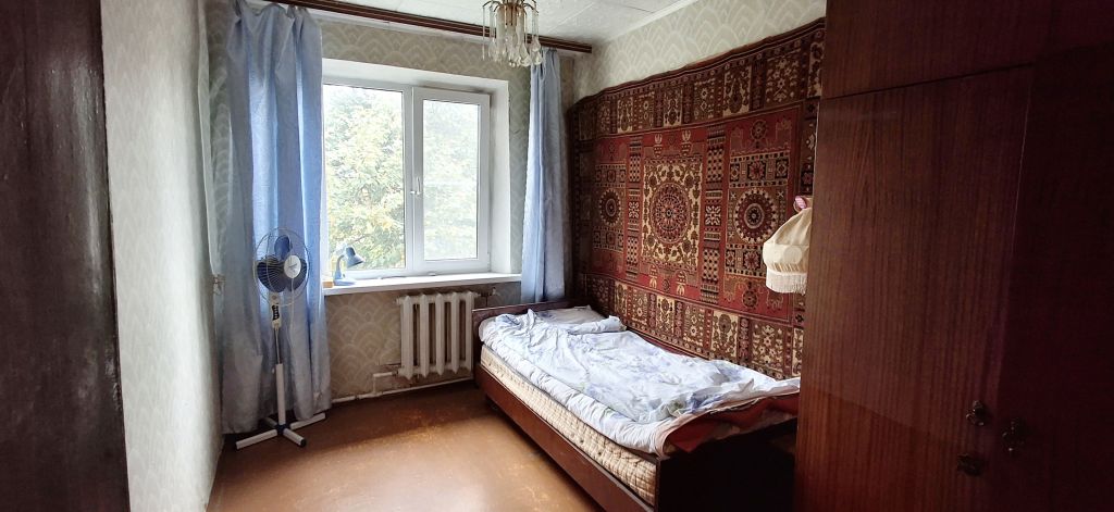 Продажа 3-комнатной квартиры, Новомосковск, Есенина ул,  3