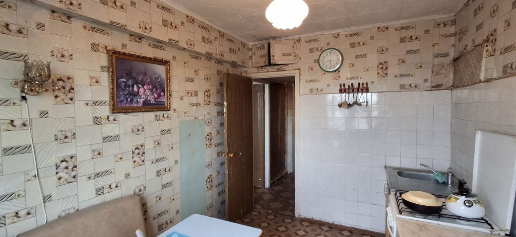 Продажа 3-комнатной квартиры, Новомосковск, Есенина ул,  3