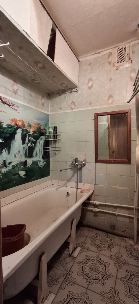 Продажа 3-комнатной квартиры, Новомосковск, Есенина ул,  3