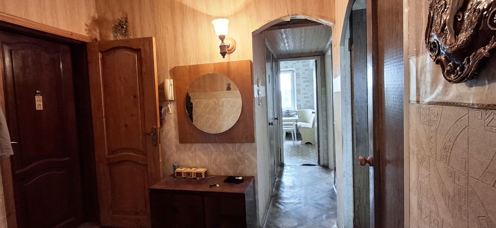 Продажа 3-комнатной квартиры, Новомосковск, Есенина ул,  3