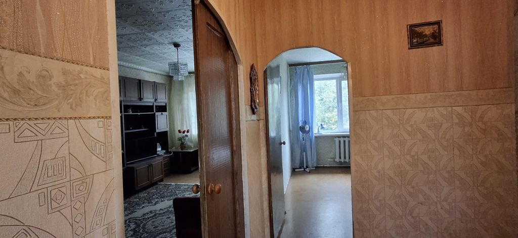 Продажа 3-комнатной квартиры, Новомосковск, Есенина ул,  3