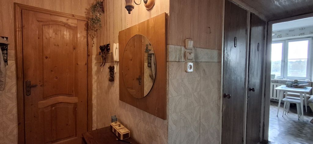 Продажа 3-комнатной квартиры, Новомосковск, Есенина ул,  3