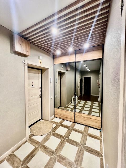 Продажа 2-комнатной квартиры, Бор, Коммунистическая ул,  8