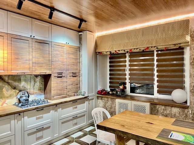 Продажа 2-комнатной квартиры, Бор, Коммунистическая ул,  8