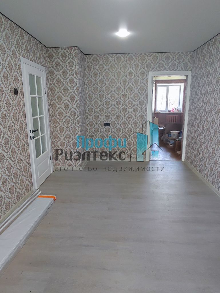 Продажа 2-комнатной квартиры, Пучеж, Приволжская ул,  2