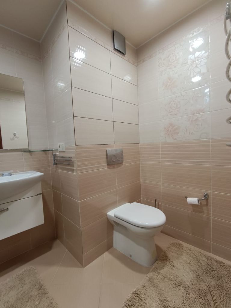 Продажа 3-комнатной квартиры, Тверь, Оборонная ул,  8