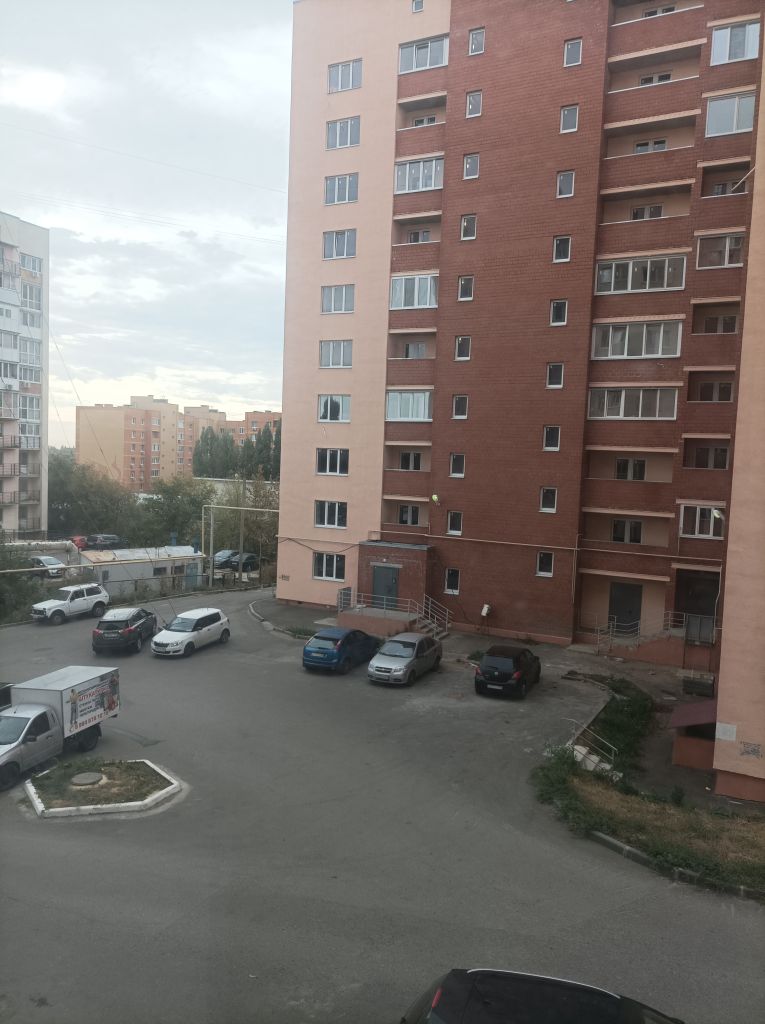 Продажа 3-комнатной квартиры, Саратов, Весенняя ул,  10б