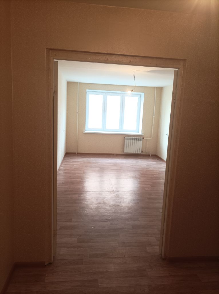 Продажа 3-комнатной квартиры, Саратов, Весенняя ул,  10б