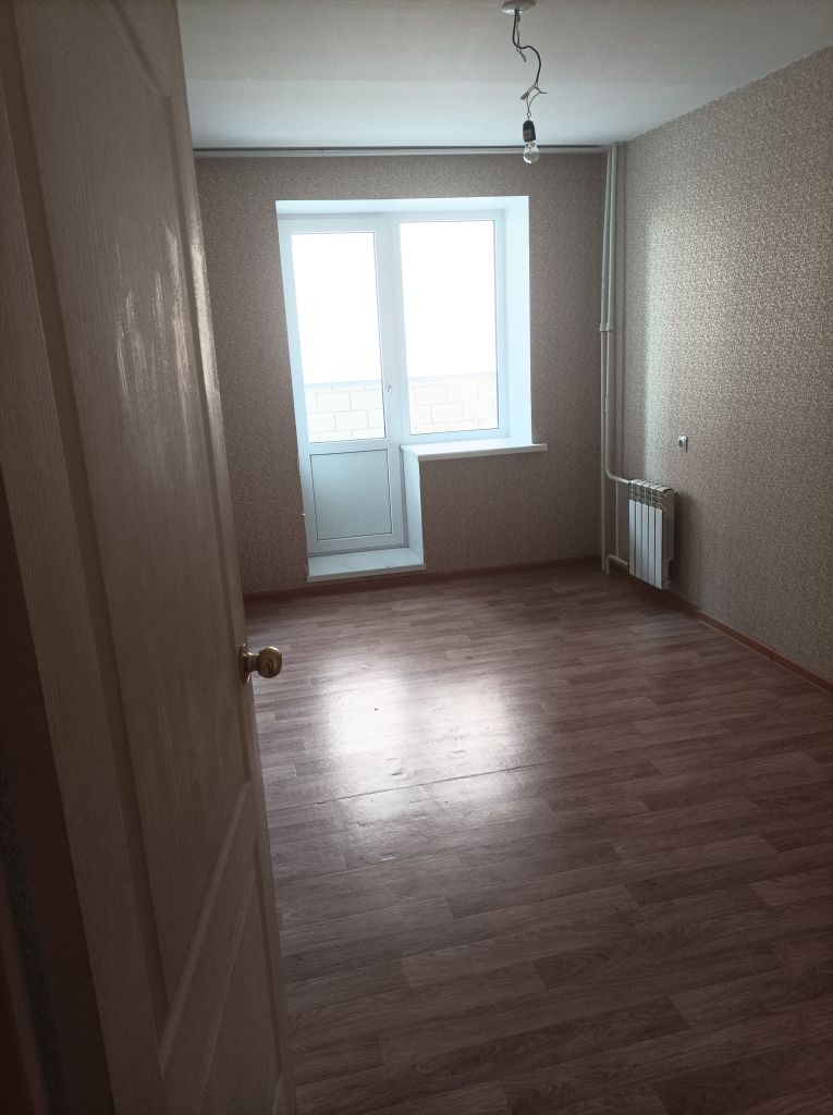 Продажа 3-комнатной квартиры, Саратов, Весенняя ул,  10б