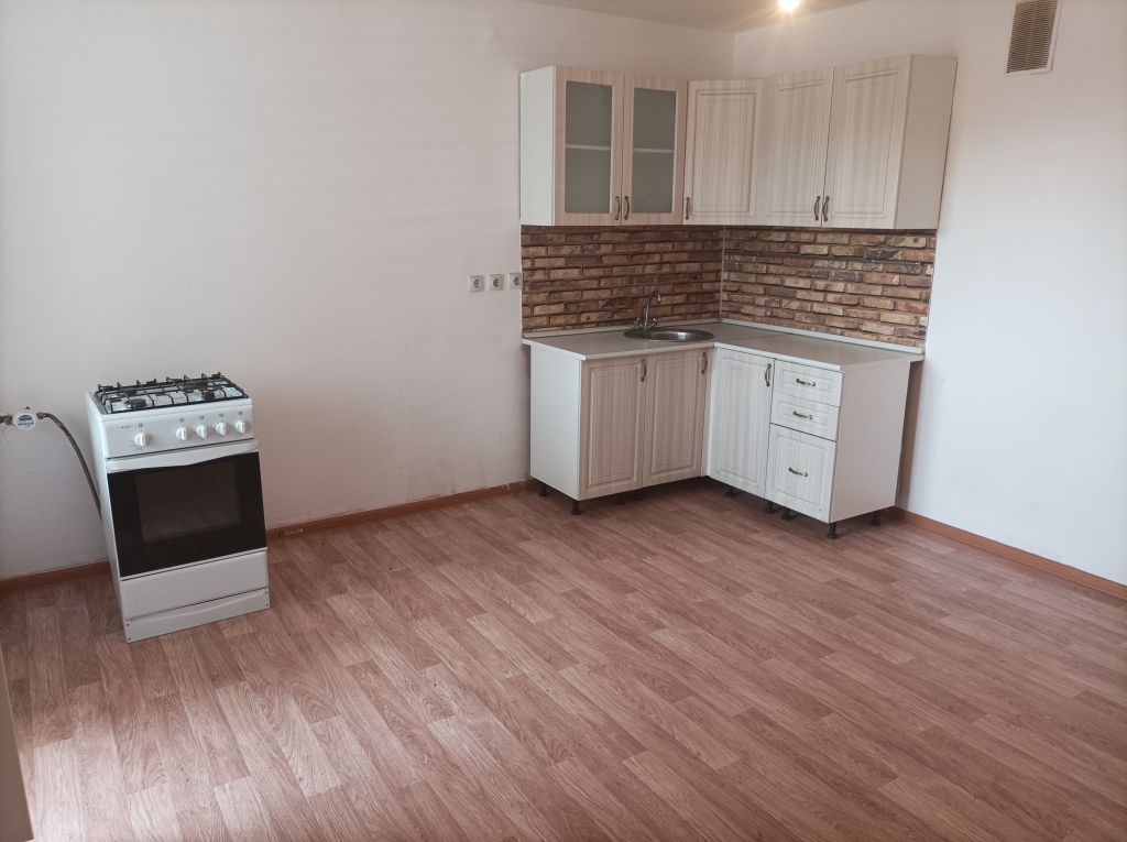 Продажа 3-комнатной квартиры, Саратов, Весенняя ул,  10б