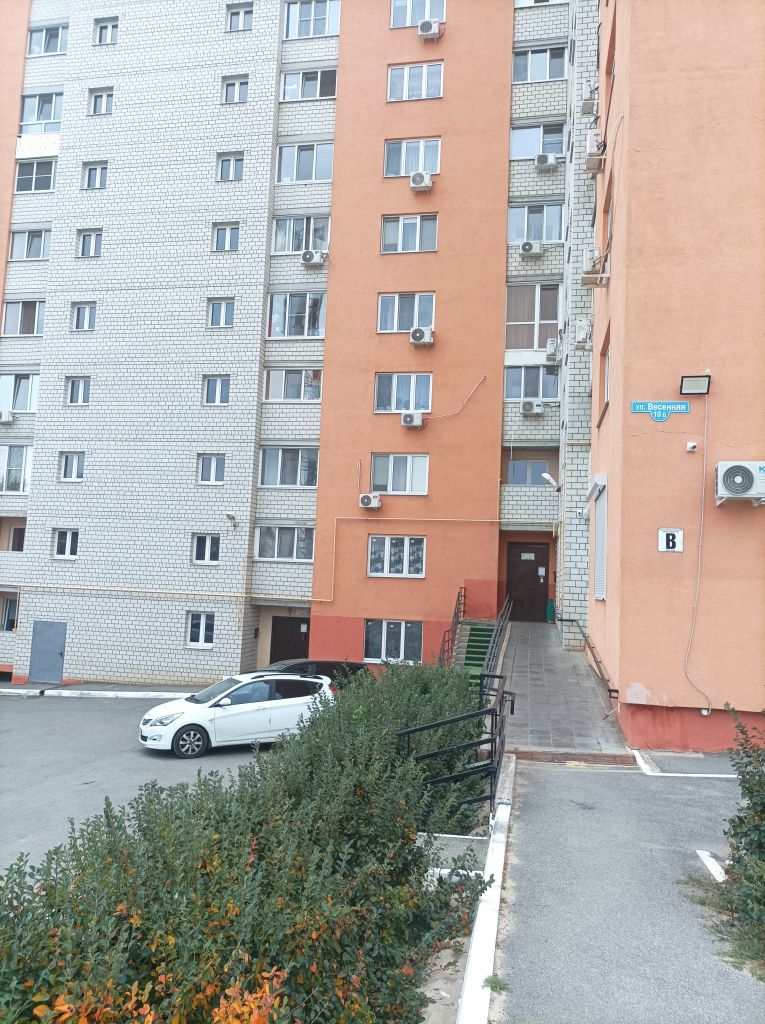 Продажа 3-комнатной квартиры, Саратов, Весенняя ул,  10б