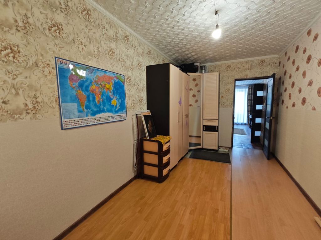 Продажа 2-комнатной квартиры, Фурманов, Жуковского ул,  20