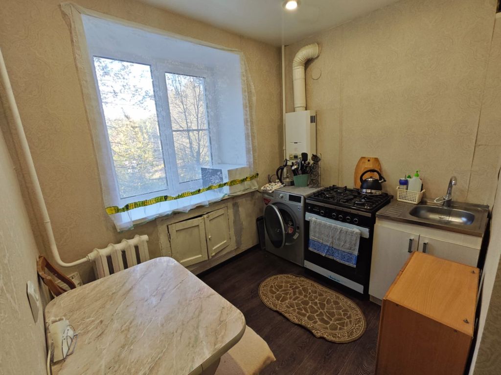 Продажа 2-комнатной квартиры, Фурманов, Жуковского ул,  20