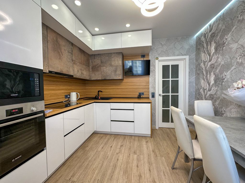 Продажа 2-комнатной квартиры, Нижний Новгород, Южный бульвар,  18