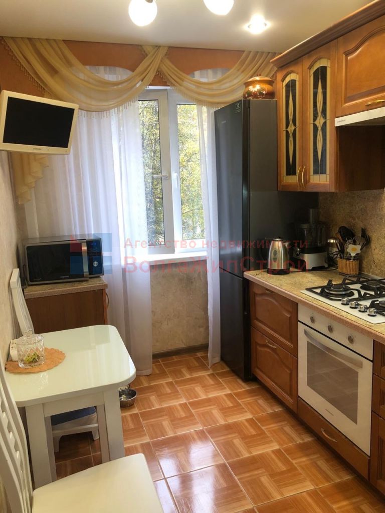 Продажа 3-комнатной квартиры, Нижний Новгород, Гагарина пр-кт,  198