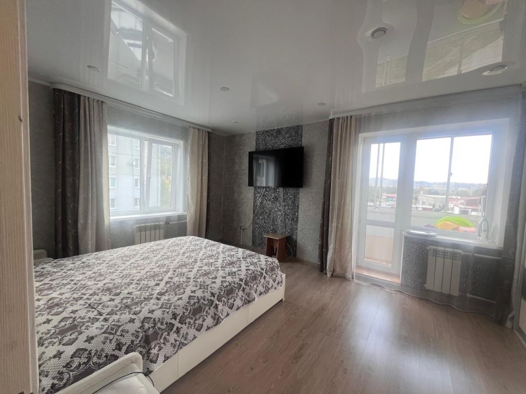 Продажа 4-комнатной квартиры, Находка, Мичурина ул,  20