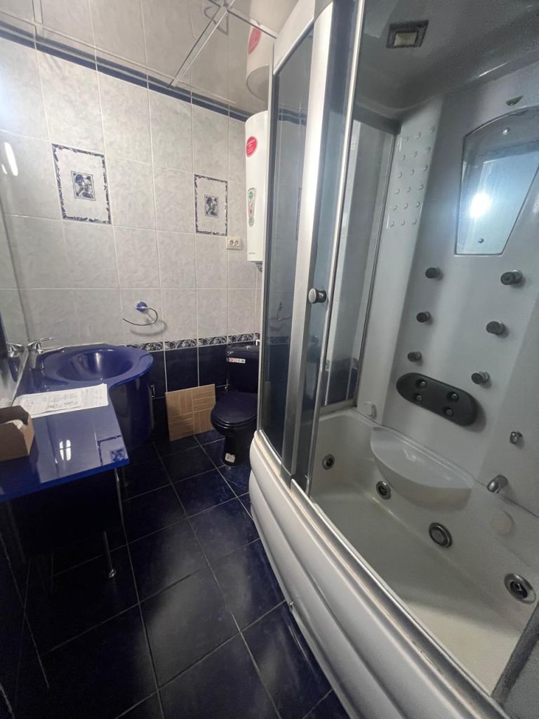 Продажа 2-комнатной квартиры, Находка, Астафьева ул,  27