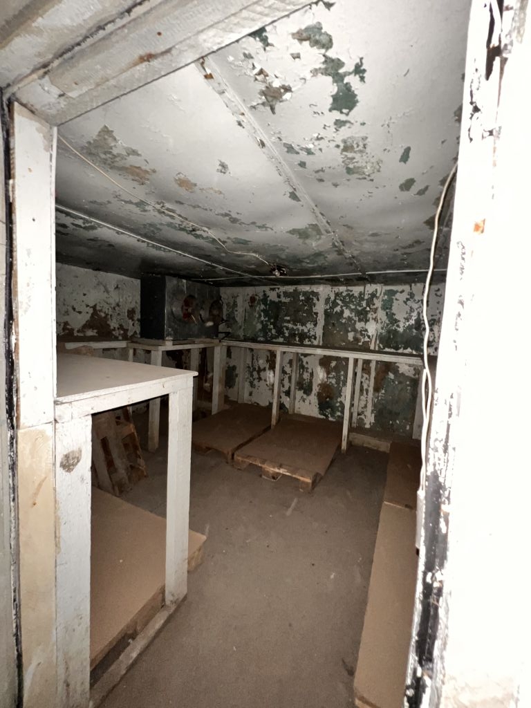 Продажа коммерческой недвижимости, 202м <sup>2</sup>, Новомосковск, Маяковского ул,  26