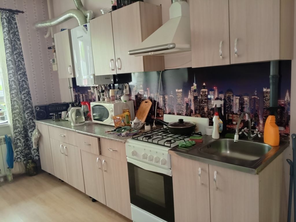 Продажа 1-комнатной квартиры, Углич, Красноармейский б-р,  13