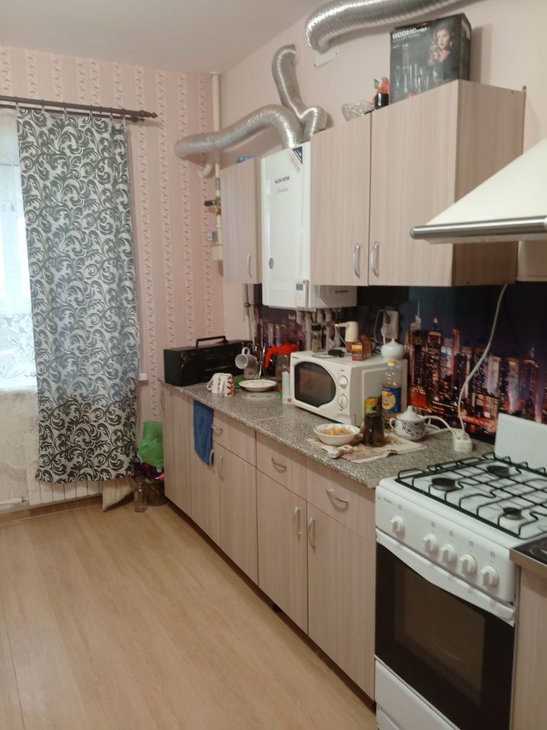 Продажа 1-комнатной квартиры, Углич, Красноармейский б-р,  13