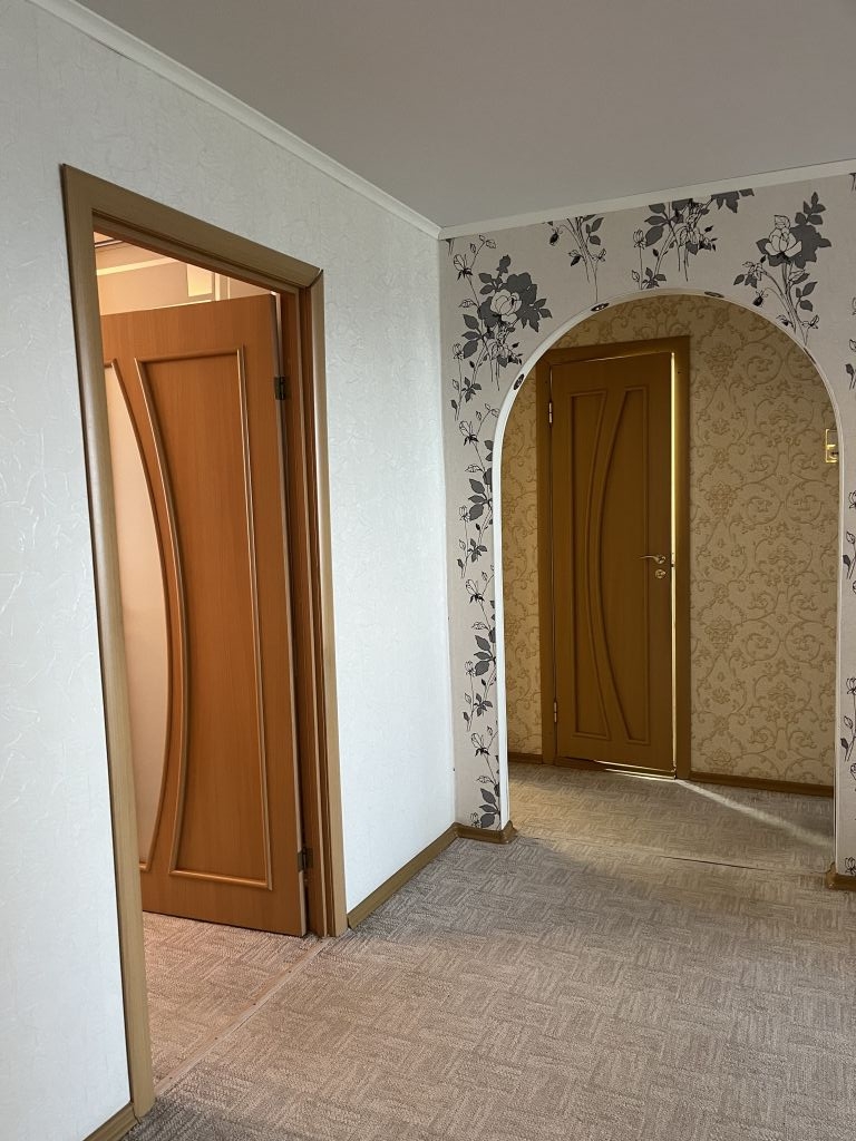 Продажа 3-комнатной квартиры, Энгельс, Фридриха Энгельса пр-кт,  16