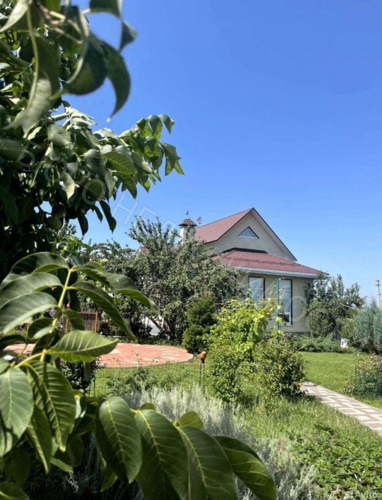 Продажа дома, 350м <sup>2</sup>, 15 сот., Хоперское, Советская,  2Е