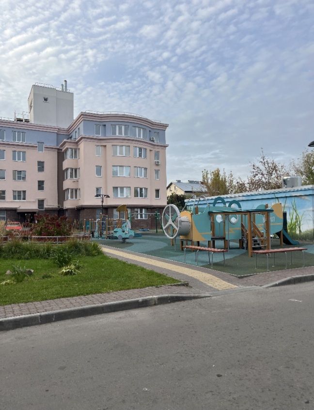 Продажа 3-комнатной квартиры, Бор, Ленина ул,  58А