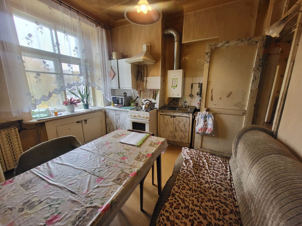 Продажа 3-комнатной квартиры, Кострома, Строительный проезд,  7