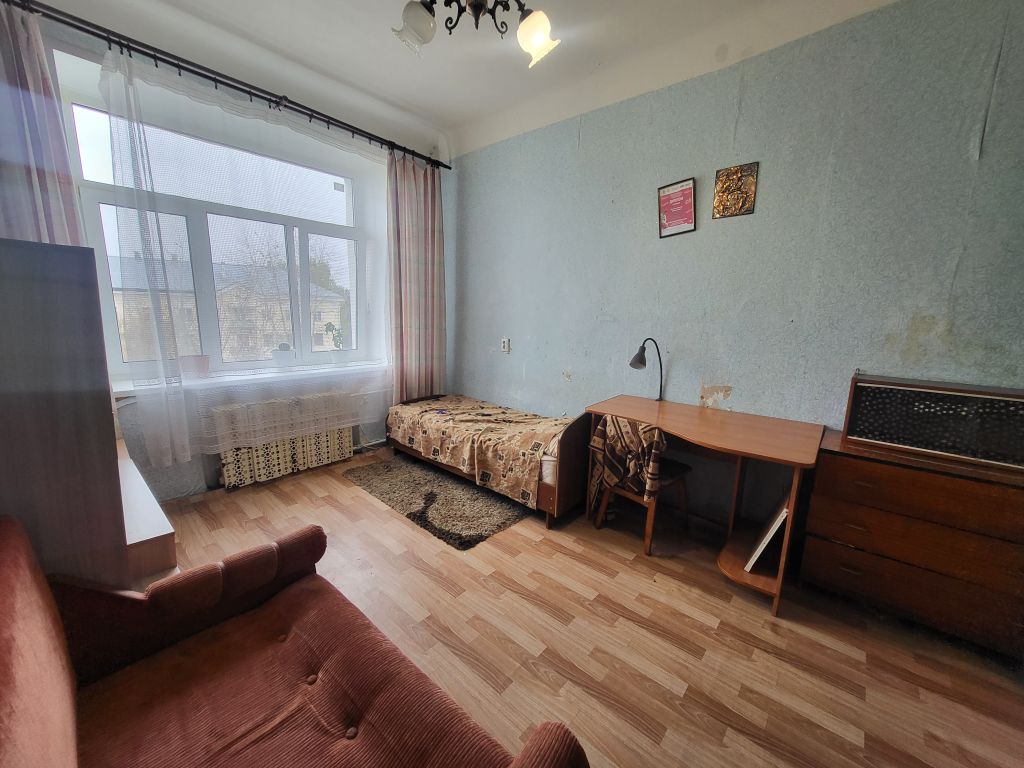 Продажа 3-комнатной квартиры, Кострома, Строительный проезд,  7