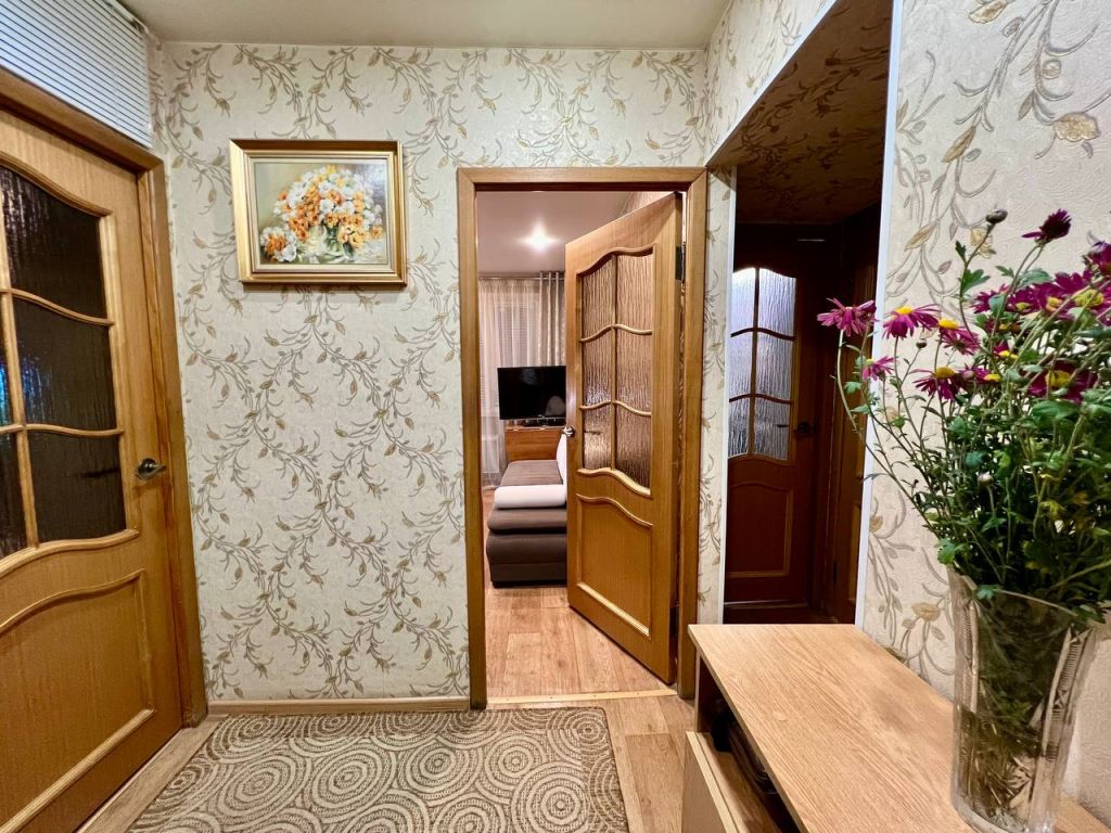 Продажа 2-комнатной квартиры, Дзержинск, Строителей ул,  15